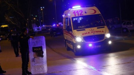 Турски полицай – наръган с нож в Истанбул от боец на ИД