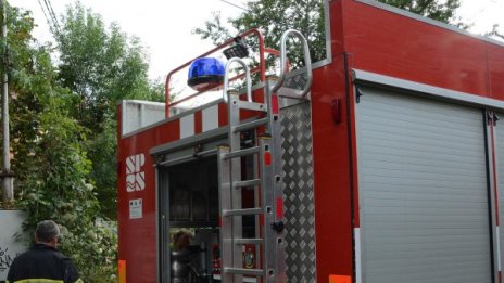 В гараж в Чепеларе: 42-годишна гине при пожар