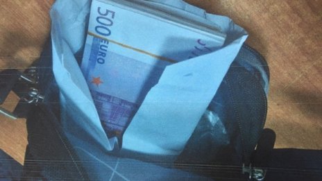Митничари хванаха саудитец с ?85 500 на Аерогара София