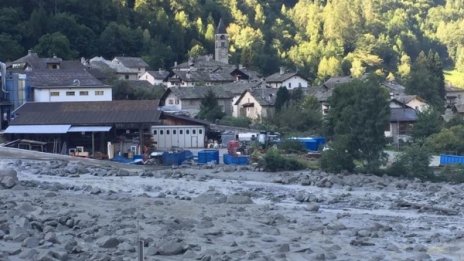 8 души в неизвестност след скалната лавина в Швейцария