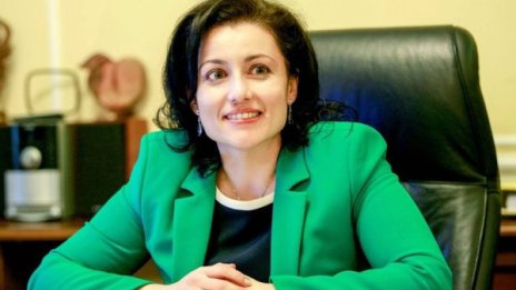 Паная и Нелина се казват близначките на Танева