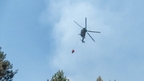 Два вертолета Ми-17 участваха при борбата с пожара