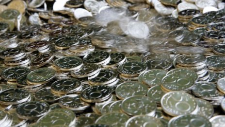 За 16 лв. нападнаха баба в Берковица, докато спи