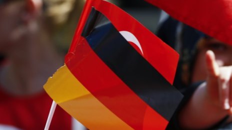 Напрежение в Берлин: Турция арестува двама германци