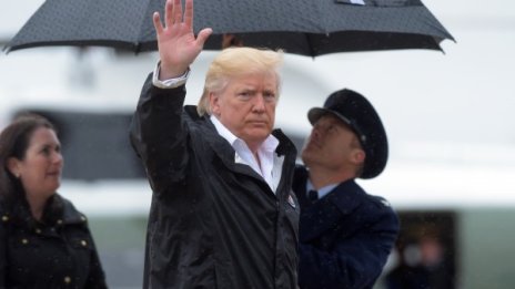 Тръмп: Ураганът "Харви" ни разтърси дълбоко