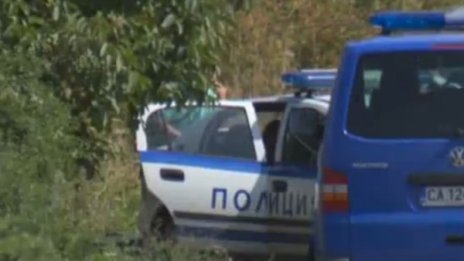 Съседка видяла подозрителни мъже край дома на Адриан