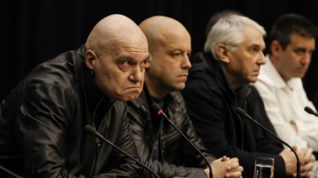 След референдума на Слави: Никой не мисли за ново допитване!
