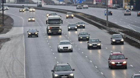 Отпуснато: 100 млн. за неотложни ремонти на пътищата