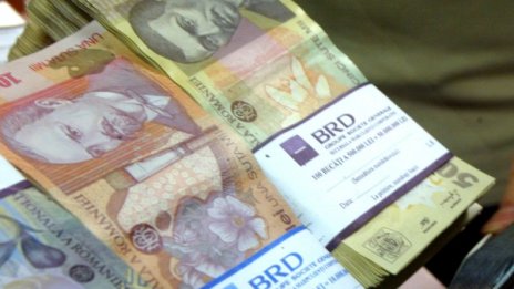 За година: Средната заплата в Румъния скочила с 15%