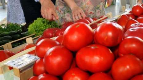 Ядем по-скъпи домати и по-евтини краставици
