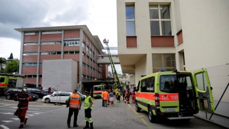 Десетки ранени при сблъсък на два влака в Швейцария