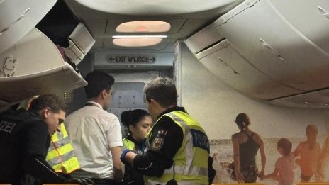 Пиян на борда: Българин подлуди самолета Лондон-София, кацнаха аварийно в Мюнхен