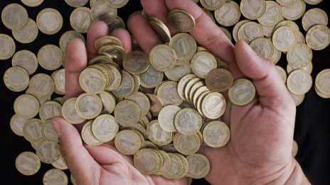 Помощ в натура получават 2 хил. деца от 600 000 с право