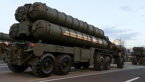Турция се отдалечава от НАТО със сделката за руските С-400