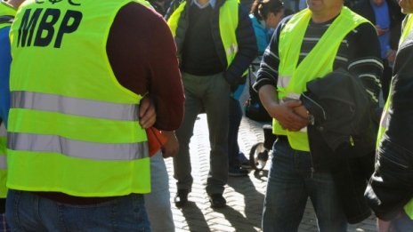 Поредният протест: 10 000 униформени на 21 октомври