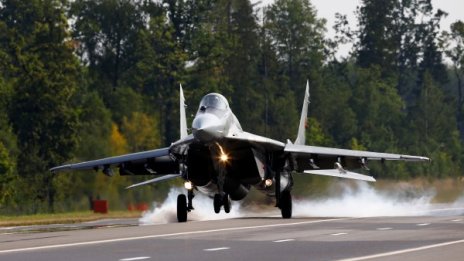 Русия прати 4 от най-новите МиГ-ове на бойното поле в Сирия