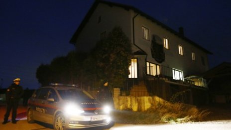 Ужас в Австрия: Мъж уби жена си и дъщерите си, после се самоуби