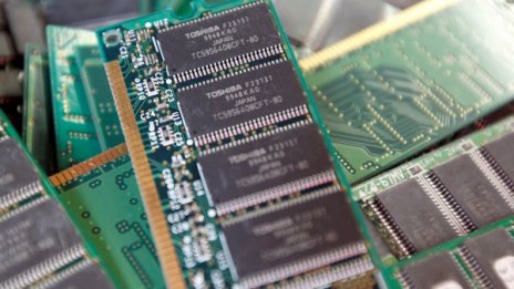 Toshiba избира Bain Capital за купувач на чиповете си