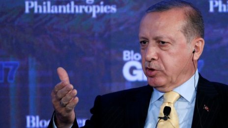 Ердоган: Предприемаме стъпки за купуване на балистични ракети!