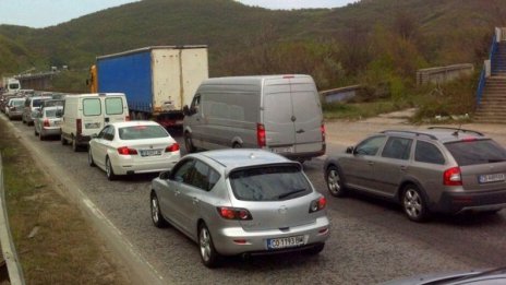 Голямото преселение: Натоварено по "Хемус" и "Тракия"