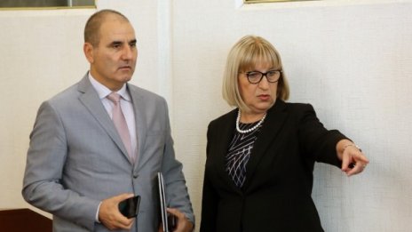 Цветанов към Симеонов: Всяко едно семейство има противоречия