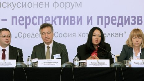 Павлова сметна: Brexit ще струва скъпо, като всеки развод!