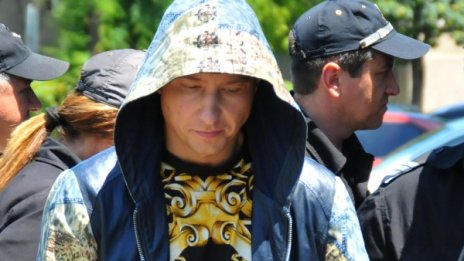 Екстрадация в ход: Руският секс гуру излезе от комата