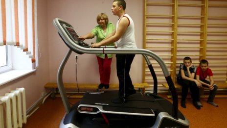 НОИ ще прати едва 43 000 българи на рехабилитация