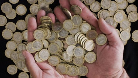 Вдигат минималните прагове с 3.9% за 2018-а