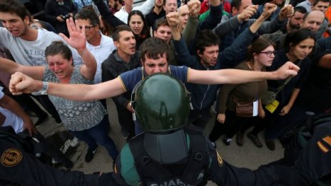 Броят на ранените в Каталуния надхвърли 460 