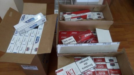 Полицаи откриха 5000 кутии цигари без бандерол при проверка
