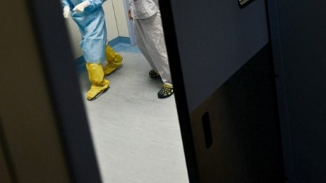Създадоха материал, който сам се дезинфекцира