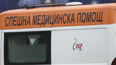 Кола блъсна жена на пешеходна пътека в Благоевград