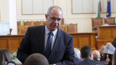 Парламентът реши: Антон Тодоров да опразни стола!