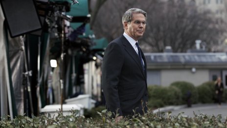 САЩ имат достатъчно пари за войната с Иран