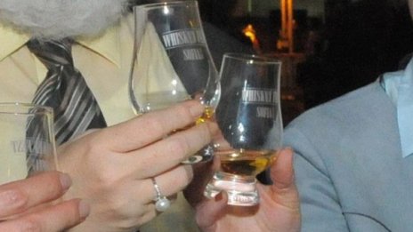 Българите – трезвениците на Европа! Но пък пушим на поразия!