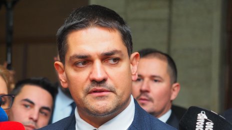 Радостин Василев нарече Наталия Киселова "шарлатанин"