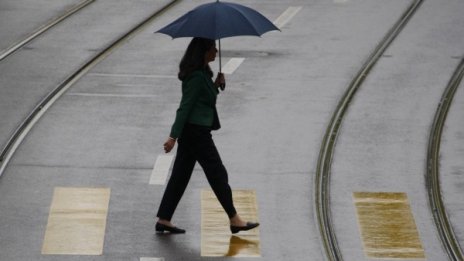 Най-много валя в Казанлък и Сандански, дъждът продължава