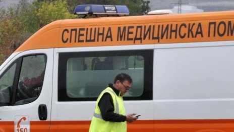 Двама загинаха при тежка катастрофа в Добричко