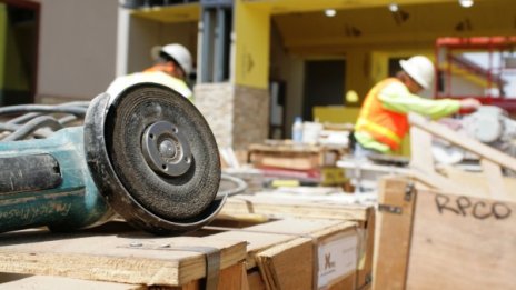 Волтова дъга уби строителен работник край Хасково