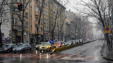 Ноември по-студен от обичайното, носи ни снегове и мъгли