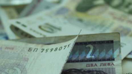 Хванаха сърбин и българин за кражба на дебитни карти