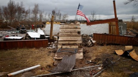1,5 милиона домакинства без ток в САЩ заради силна буря