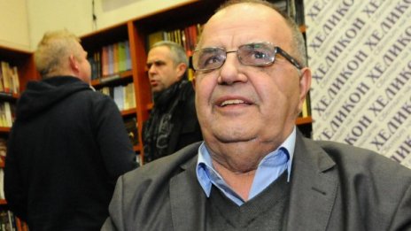Заради здравето, заради годините... Проф. Димитров си тръгна от НИМ