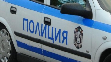 Камион се блъсна във влекач, двама са в болница 