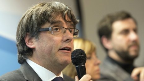 Пучдемон иска да бъдат пуснати каталунските министри