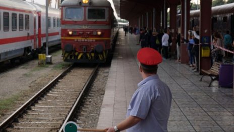 От днес: Промяна в движението на влаковете между София и Перник