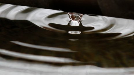 Над 90% от българите в градовете купуват бутилирана вода