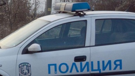Череп зад бензиностанция, но без други човешки останки 
