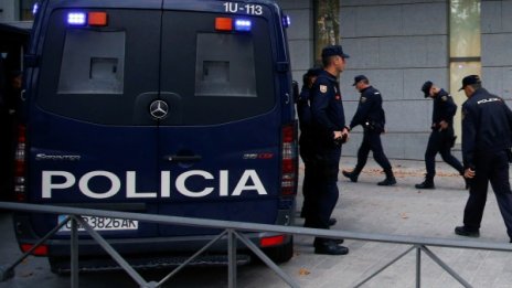 Испания разби банда автоапаши – свили 85 коли за ?1,5 млн.